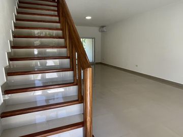 Casa estilo Duplex en Venta - Pilar - Barrio cerrado Las Margaritas