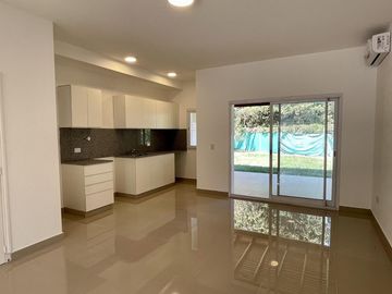 Casa estilo Duplex en Venta - Pilar - Barrio cerrado Las Margaritas