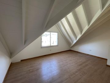Casa estilo Duplex en Venta - Pilar - Barrio cerrado Las Margaritas