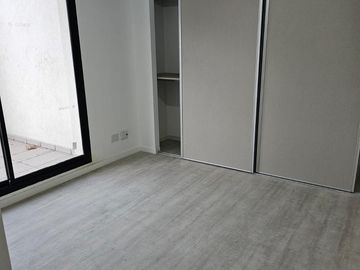 Dpto 3 amb a estrenar, 8° A, 88 m2 total, c/balcón al fte, Liniers.