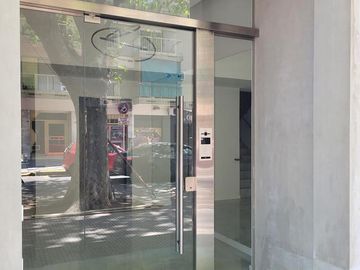 Dpto 3 amb a estrenar, 8° A, 88 m2 total, c/balcón al fte, Liniers.