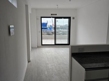 Dpto 3 amb a estrenar, 8° A, 88 m2 total, c/balcón al fte, Liniers.