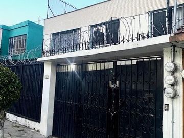 Ciudad Jardín, Coyoacan  Casa en Venta. Excelente Opción de Inversión. LR