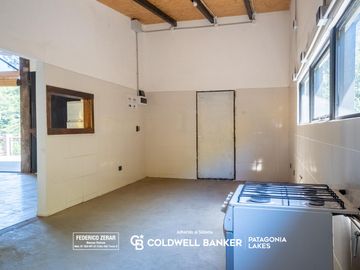 Casa mas local gastronómico en  Av Bustillo Km 23.500 Bariloche