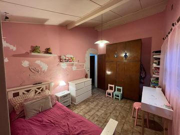 PH tipo Casa de cuatro ambientes con cochera a la venta en Villa Dominico