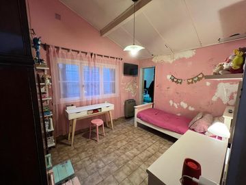 PH tipo Casa de cuatro ambientes con cochera a la venta en Villa Dominico