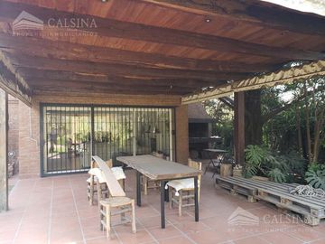 Casa en alquiler 4 dormitorios - Villa Allende Golf - Córdoba