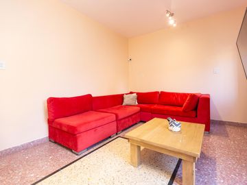 Casa tres ambientes en venta San Martín