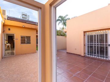 Casa tres ambientes en venta San Martín
