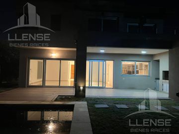 Casa 5amb con piscina - Barrio Privado Los Troncos