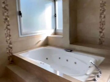 Casa 5amb con piscina - Barrio Privado Los Troncos