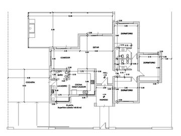 Casa de 3 dormitorios con cocheras, amplia galería y pileta