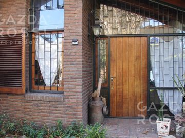 Casa en venta en Adrogue