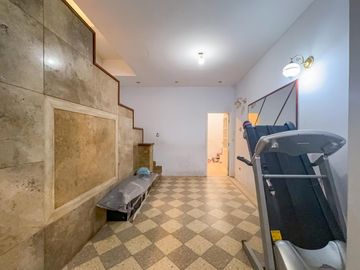 Casa en venta, 4 dormitorios, terraza, patio, parrilla, cocina separada