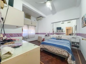 Casa en venta, 4 dormitorios, terraza, patio, parrilla, cocina separada
