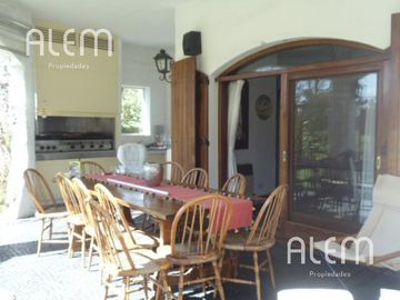 Casa de 3 dormitorios en venta en El Ombu