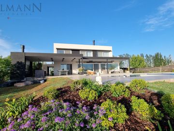 Casa en venta Estancias del Pilar | Mallmann propiedades