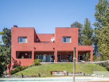 Casa en Alquiler - Barrio Deportivo Lote 190 de Costa Esmeralda - Lote y medio