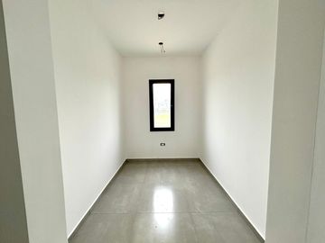 VENTA CASA SAN SEBASTIAN AREA 1 COD 1260 - 4 AMBIENTES
