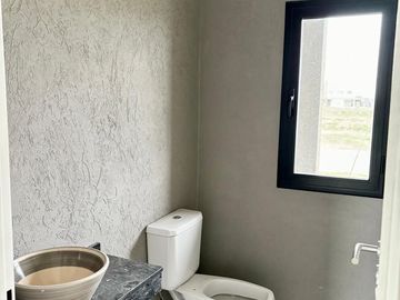 VENTA CASA SAN SEBASTIAN AREA 1 COD 1260 - 4 AMBIENTES