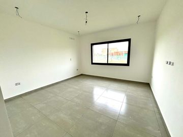 VENTA CASA SAN SEBASTIAN AREA 1 COD 1260 - 4 AMBIENTES