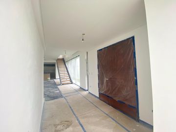 VENTA CASA 1029 M2 CANNING LA PROVIDENCIA