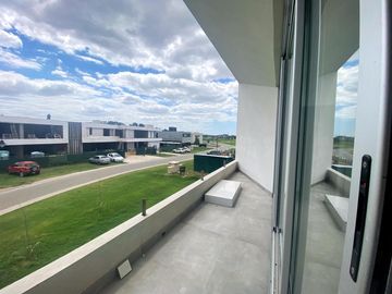 VENTA CASA 1029 M2 CANNING LA PROVIDENCIA