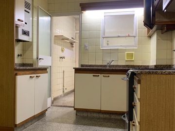 Venta departamento 2 dormitorios - RIOJA 1700