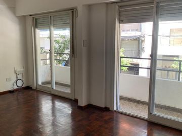 Venta departamento 2 dormitorios - RIOJA 1700