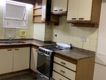 Venta departamento 2 dormitorios - RIOJA 1700