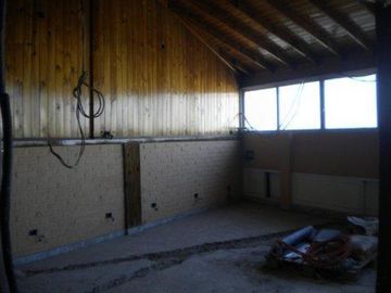 Casa en venta - 4 Dormitorios 2 Locales 2 Baños - 300Mts2 - Lanús Oeste