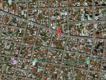 Casa en venta - 4 Dormitorios 2 Locales 2 Baños - 300Mts2 - Lanús Oeste