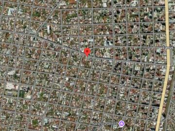 Casa en venta - 4 Dormitorios 2 Locales 2 Baños - 300Mts2 - Lanús Oeste