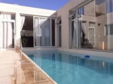 Casa en venta - 2 Dormitorios 2 Baños - 400Mts2 - Miramar