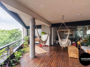 Venta depto 3 ambientes, balcón terraza y cochera fija en Palermo.