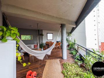 Venta depto 3 ambientes, balcón terraza y cochera fija en Palermo.