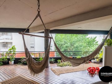 Venta depto 3 ambientes, balcón terraza y cochera fija en Palermo.