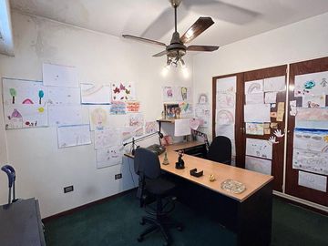 IMPERDIBLE OPORTUNIDAD - 5 AMBIENTES C/ COCHERA FIJA CUBIERTA Y BALCON DOBLE - REFACCIONADO - BOEDO