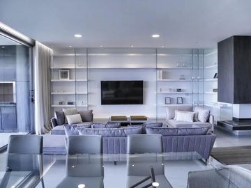 Departamento en venta Villa Belgrano 2 dormitorios 3 baños 3 cocheras con pileta y balcón