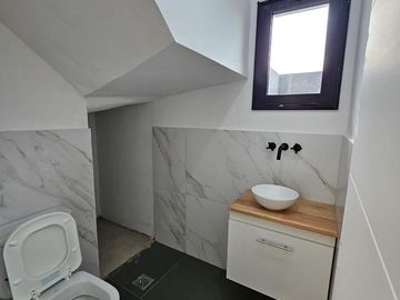 CASA EN VENTA, 4 AMBIENTES, SAN SEBASTIAN, AREA 11