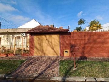 Casa tipo en excelente ubicación
