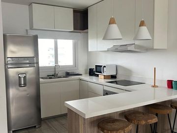 Venta Departamento Pilará, 3 ambientes, 2 cocheras, vista golf, Town House, La Calesa