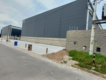 Galpón en Paque Industrial Tecnológico Quilmes