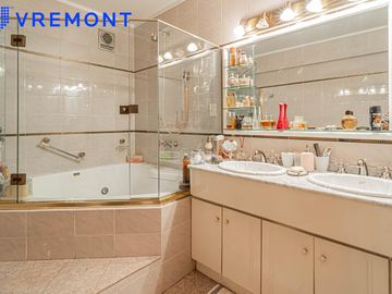 Formosa al 200  Piso 5 ambientes con dependencia en venta en Caballito con 2 cocheras