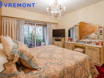Formosa al 200  Piso 5 ambientes con dependencia en venta en Caballito con 2 cocheras
