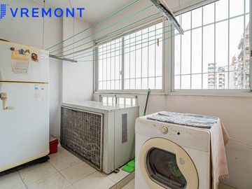 Formosa al 200  Piso 5 ambientes con dependencia en venta en Caballito con 2 cocheras