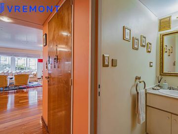 Formosa al 200  Piso 5 ambientes con dependencia en venta en Caballito con 2 cocheras
