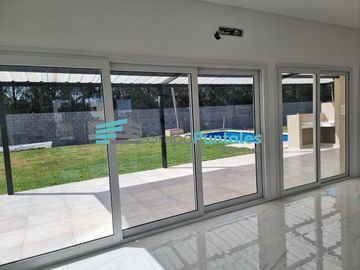 Casa - Lagos de Canning