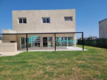 Casa - Lagos de Canning
