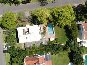 Casa en Venta en Lote Interno en Mayling Club De Campo